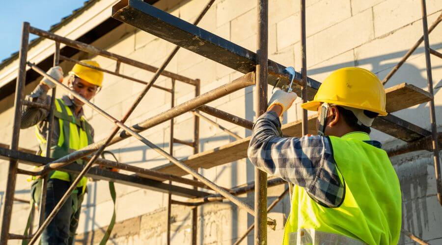Professional fairlawn roofing services in Easton, TX